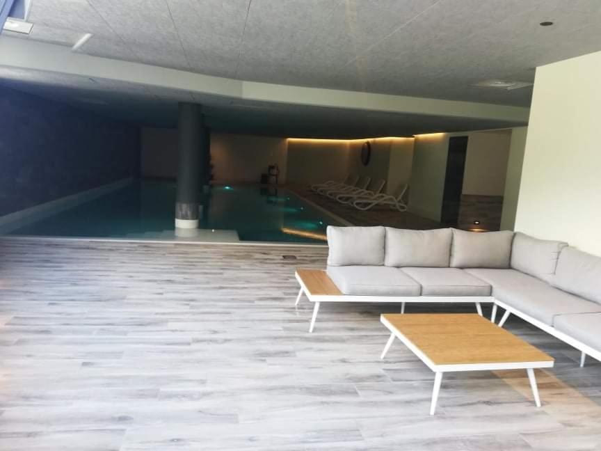 Appartement Prive Dans Residence Balneo Aladin Cauterets Exterior foto