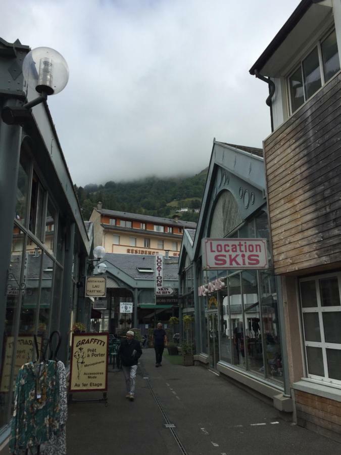 Appartement Prive Dans Residence Balneo Aladin Cauterets Exterior foto